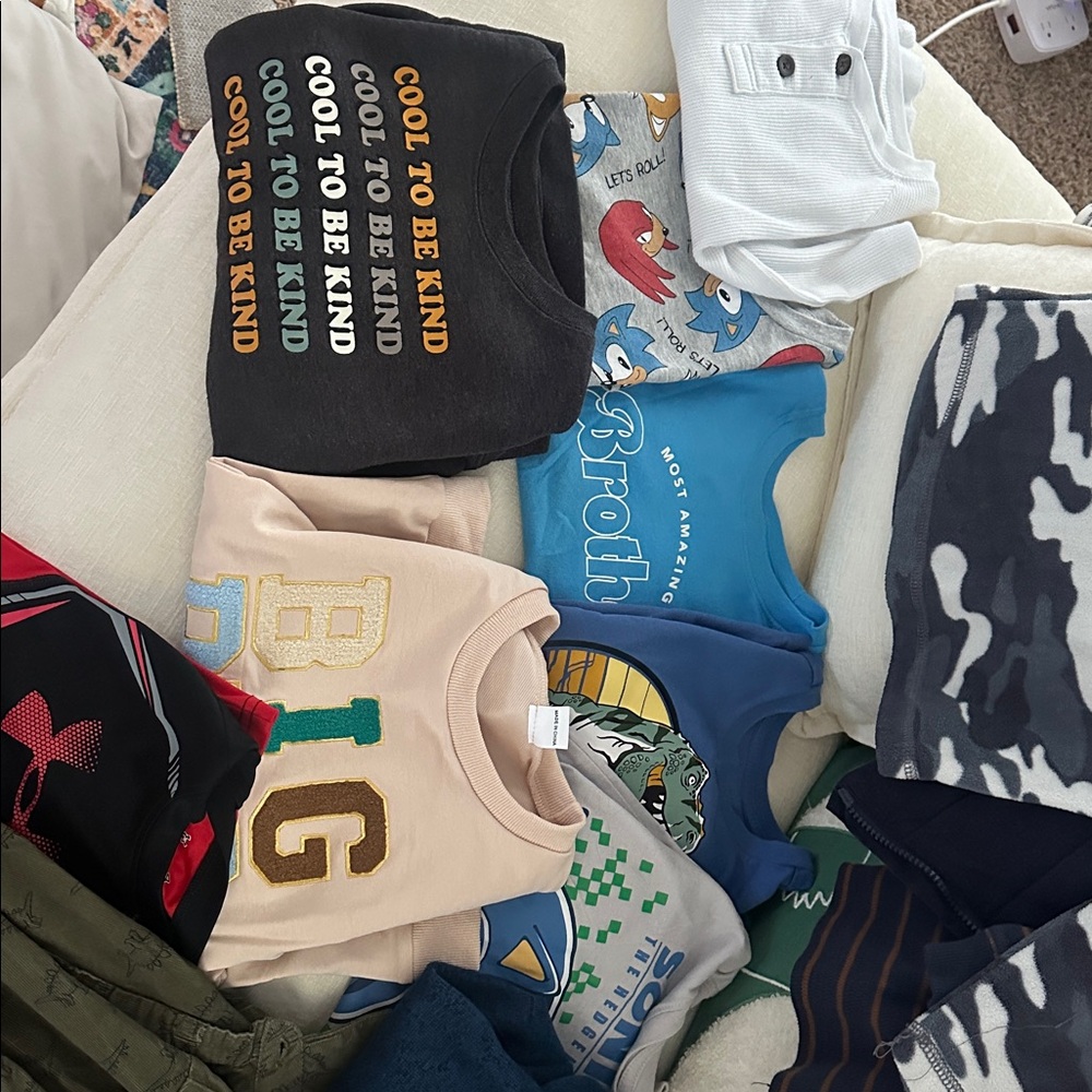 Boys size 4/5 bundle over 25 pieces - Picture 6 of 6